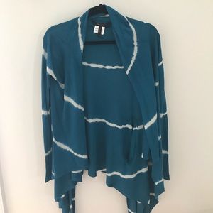 BCBGMaxAzria Sweaters - BCBGMAXAZRIA cardigan BCBGMaxAzria Sweaters - BCBGMAXAZRIA cardigan